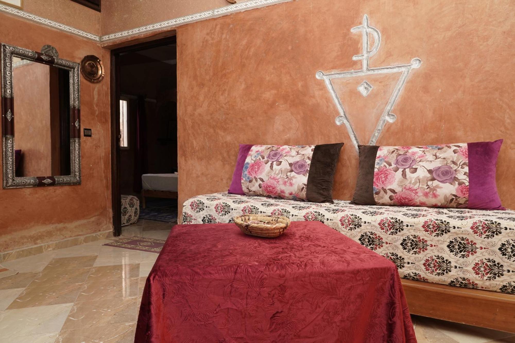 Hotel Chez Manar à Ait Benhaddou Extérieur photo