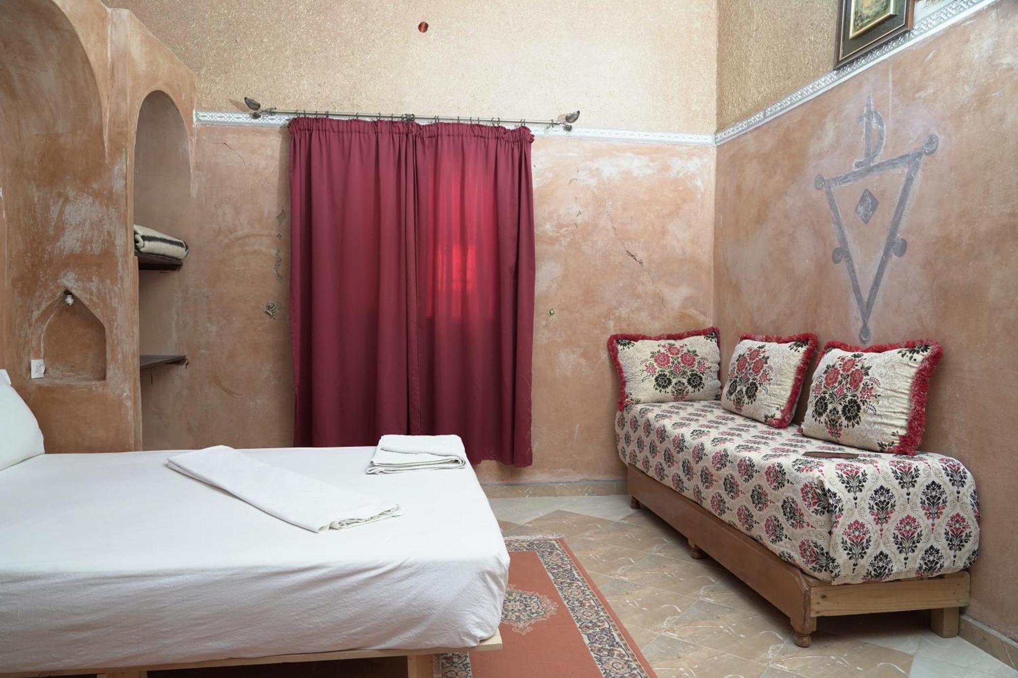 Hotel Chez Manar à Ait Benhaddou Extérieur photo